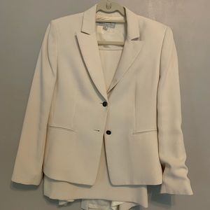 Women’s skirt suit. Hardly worn - 10 petite.